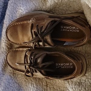 ROCKPORT STEEL TOE DECK SHOES.